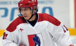 Президент Финляндии считает Путина хорошим хоккейным форвардом