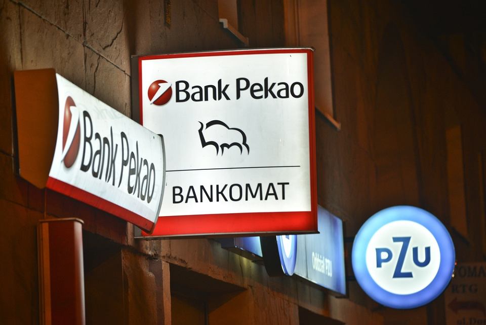 Снятие наличных в банкоматах Польши