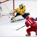 Россия в зрелищном полуфинале одолела сборную Швеции